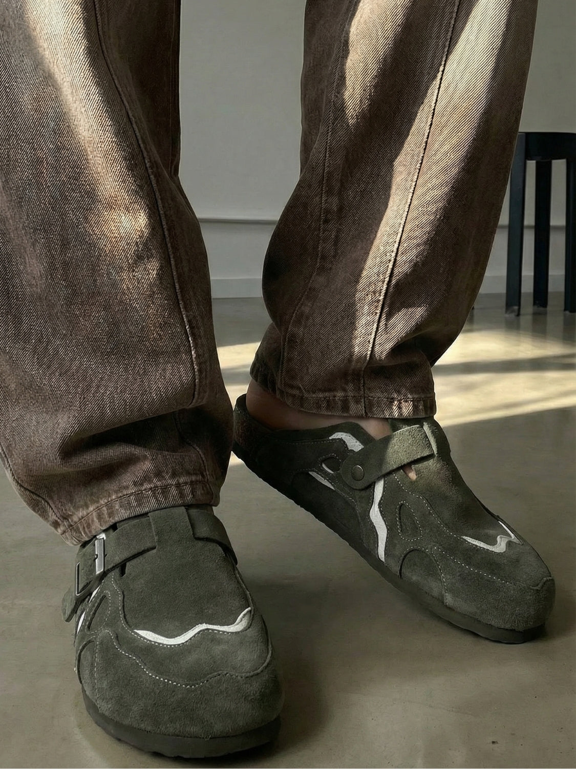 DCRB Wavey Clogs