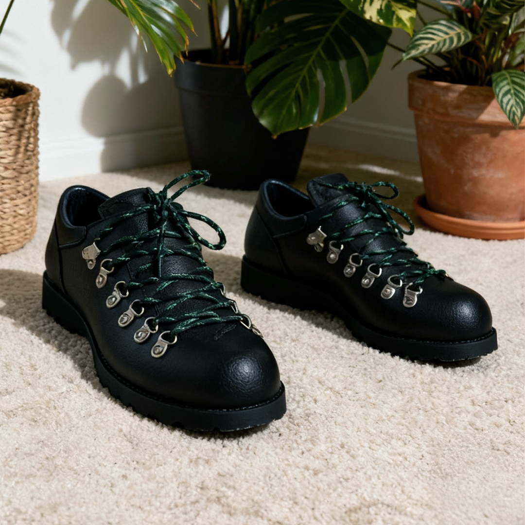 DCRB Summit Ridge Derby Black